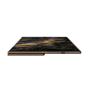 Смартфон Huawei Mate XT Ultimate Design 16Гб/1Тб Черный