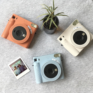 Фотоаппарат Fujifilm Instax Square SQ1 Белый